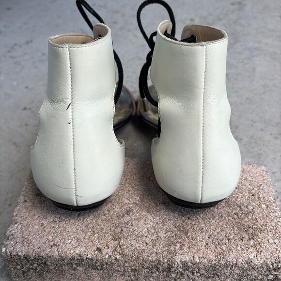 Jimmy Choo metallic and creamy white leather sandals - Picture 5 of 11